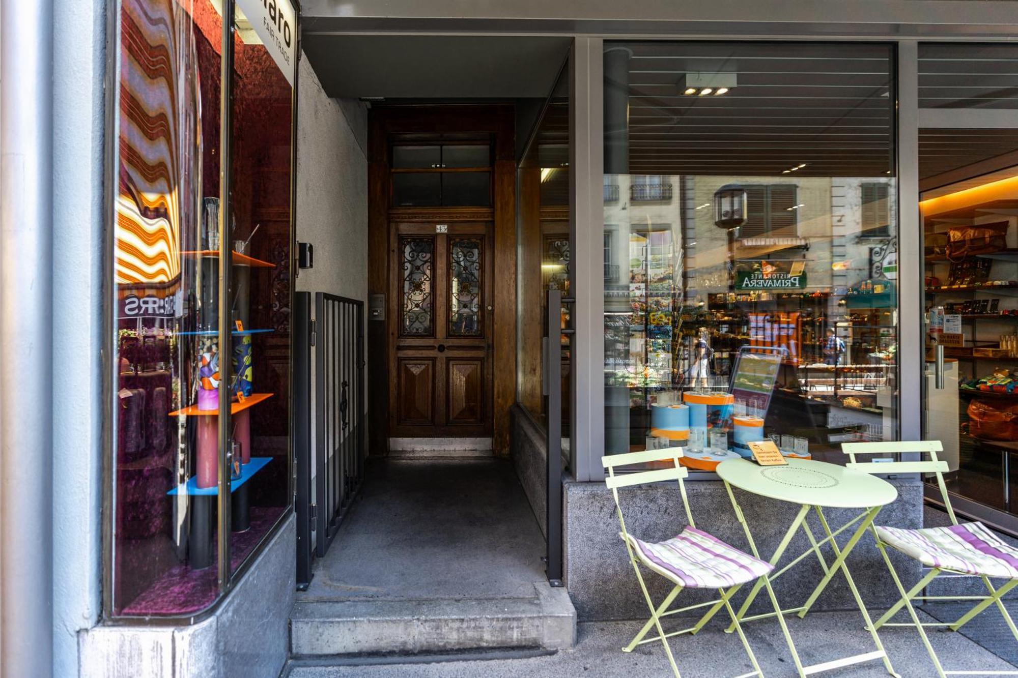 Historische Wohnung Im Herzen Der Thuner Altstadt מראה חיצוני תמונה