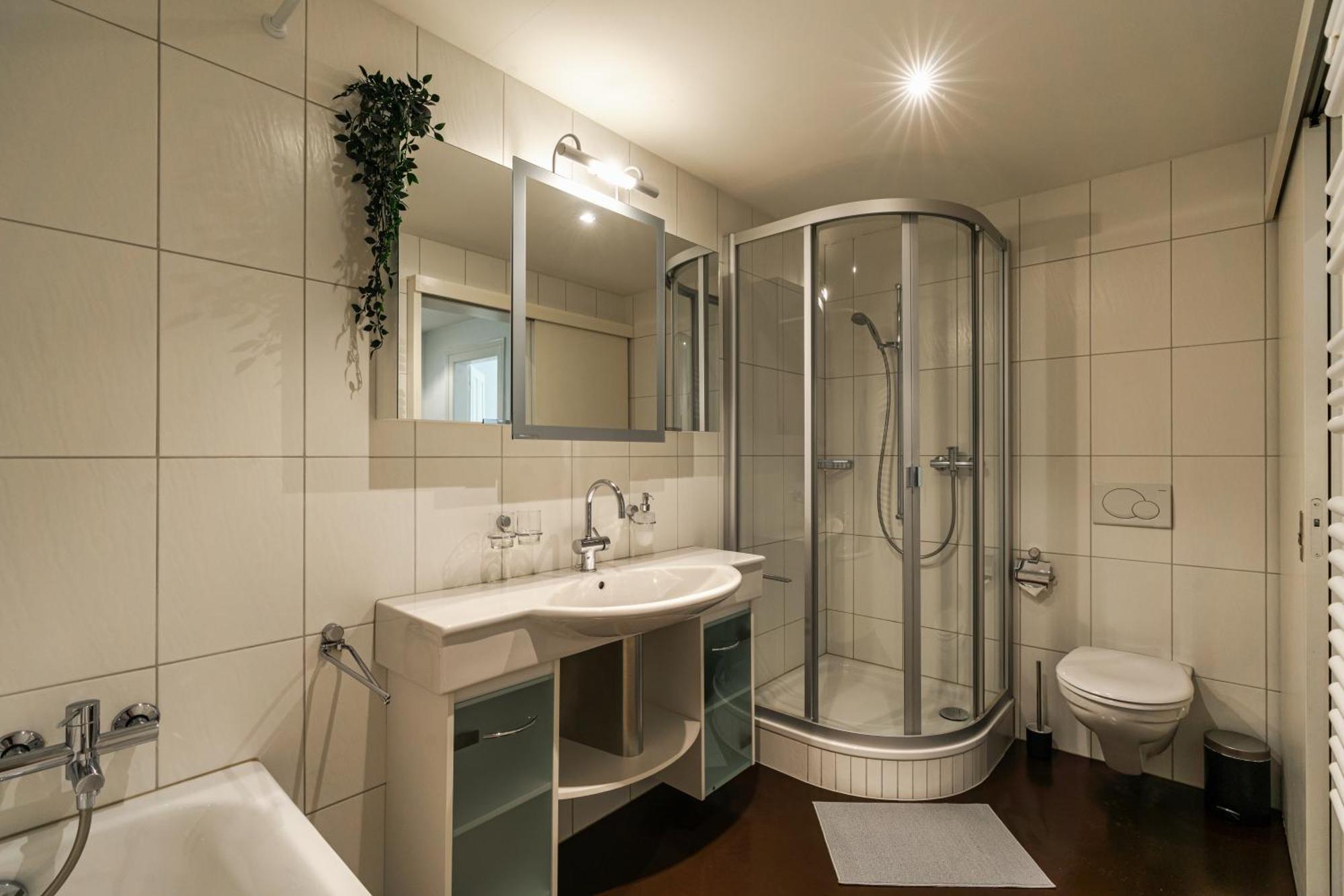 Historische Wohnung Im Herzen Der Thuner Altstadt מראה חיצוני תמונה