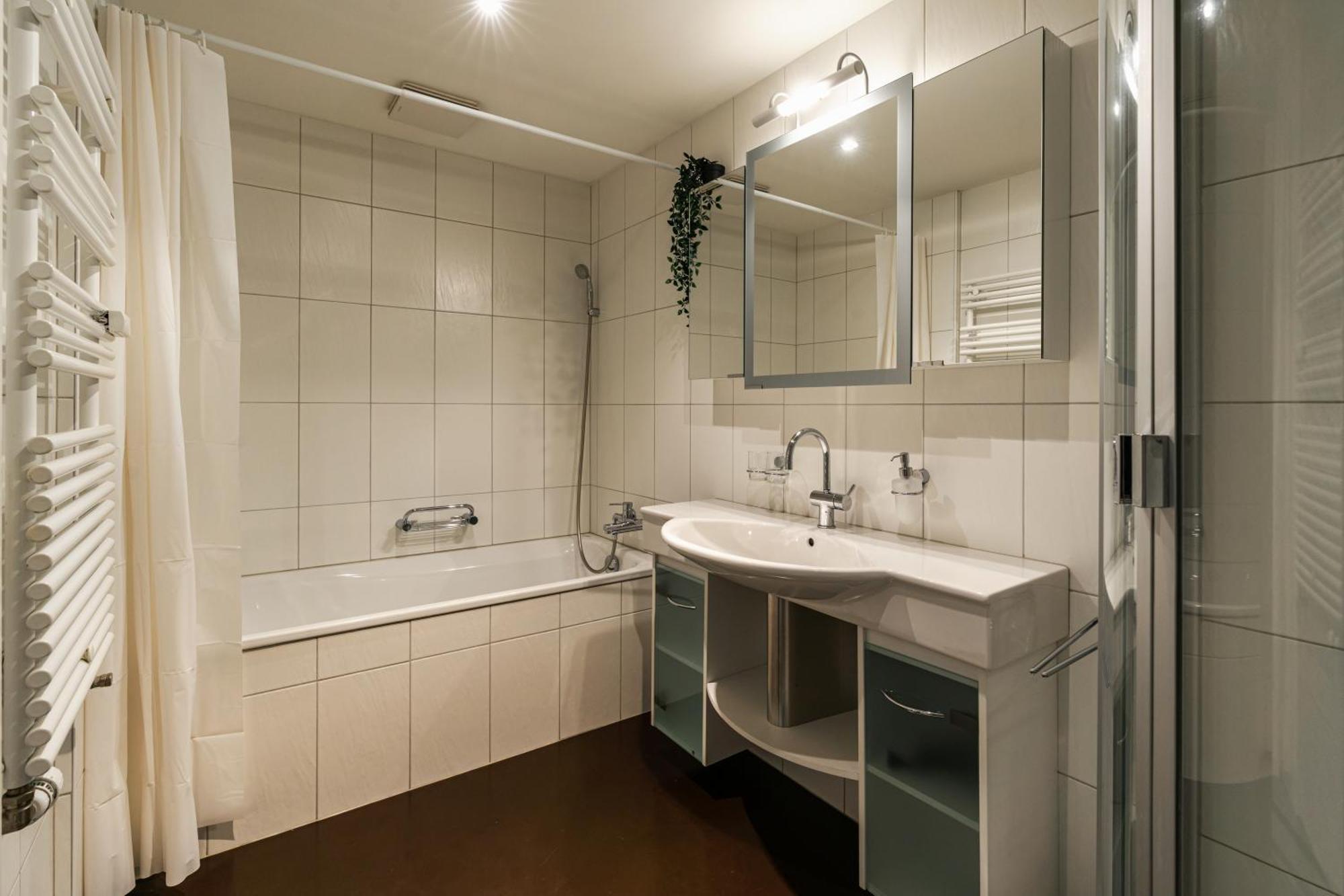 Historische Wohnung Im Herzen Der Thuner Altstadt מראה חיצוני תמונה